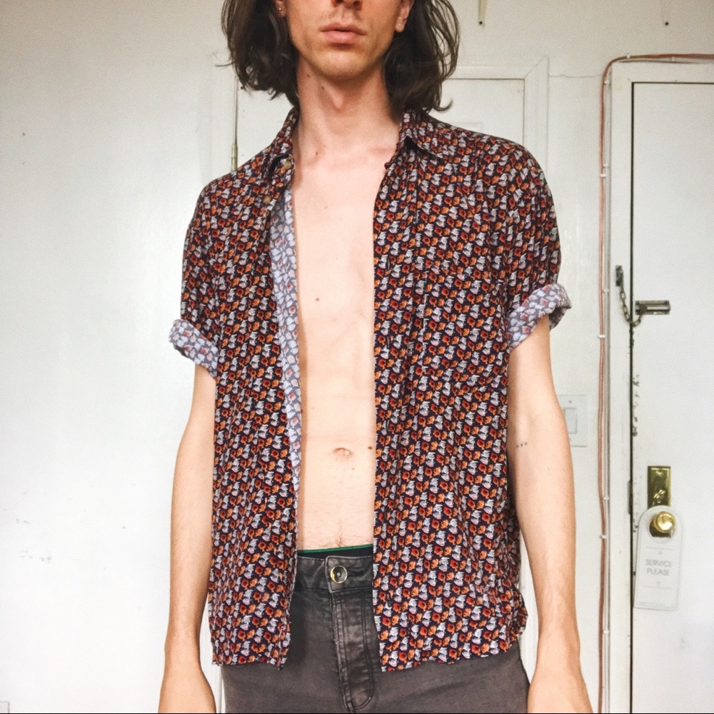 Short sleeve pattern shirt with pocket